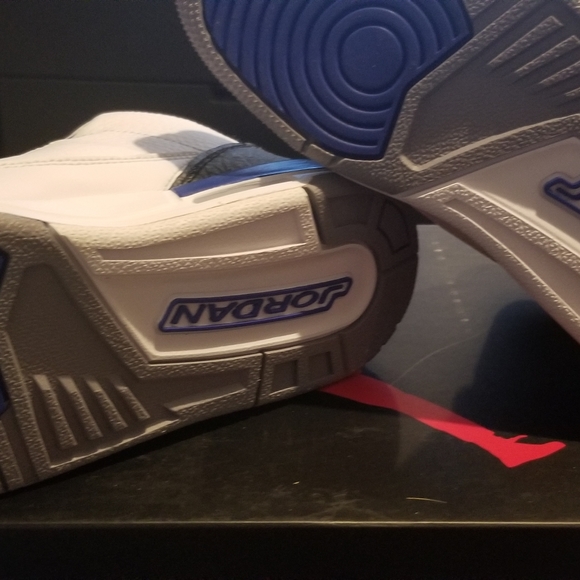 Jordan 3 *SOLD Elsewhere "M" - Picture 3 of 8